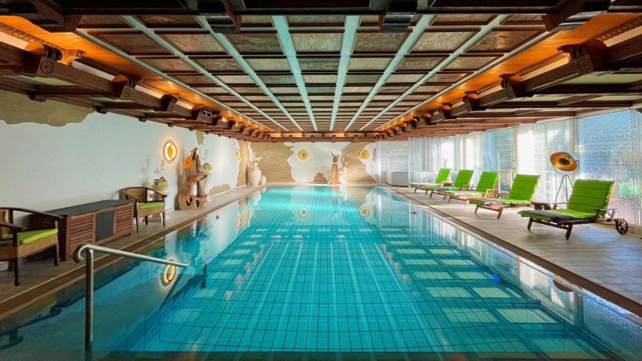Villa Am Park Бад-Цвишенан Экстерьер фото