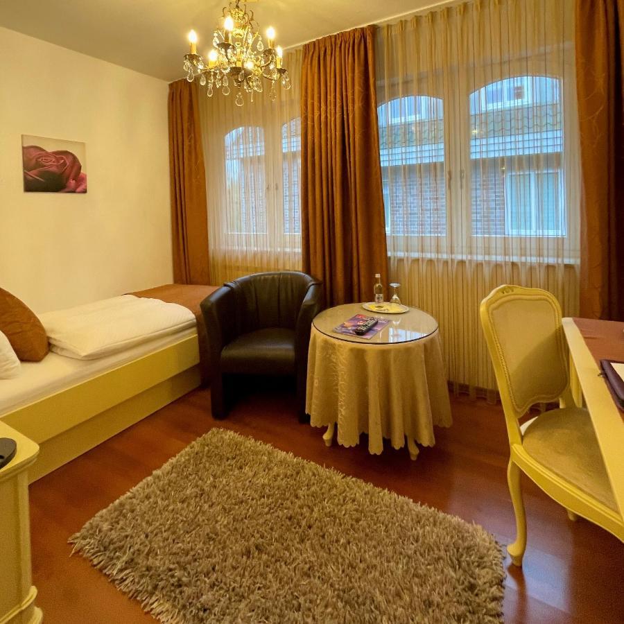 Villa Am Park Бад-Цвишенан Экстерьер фото