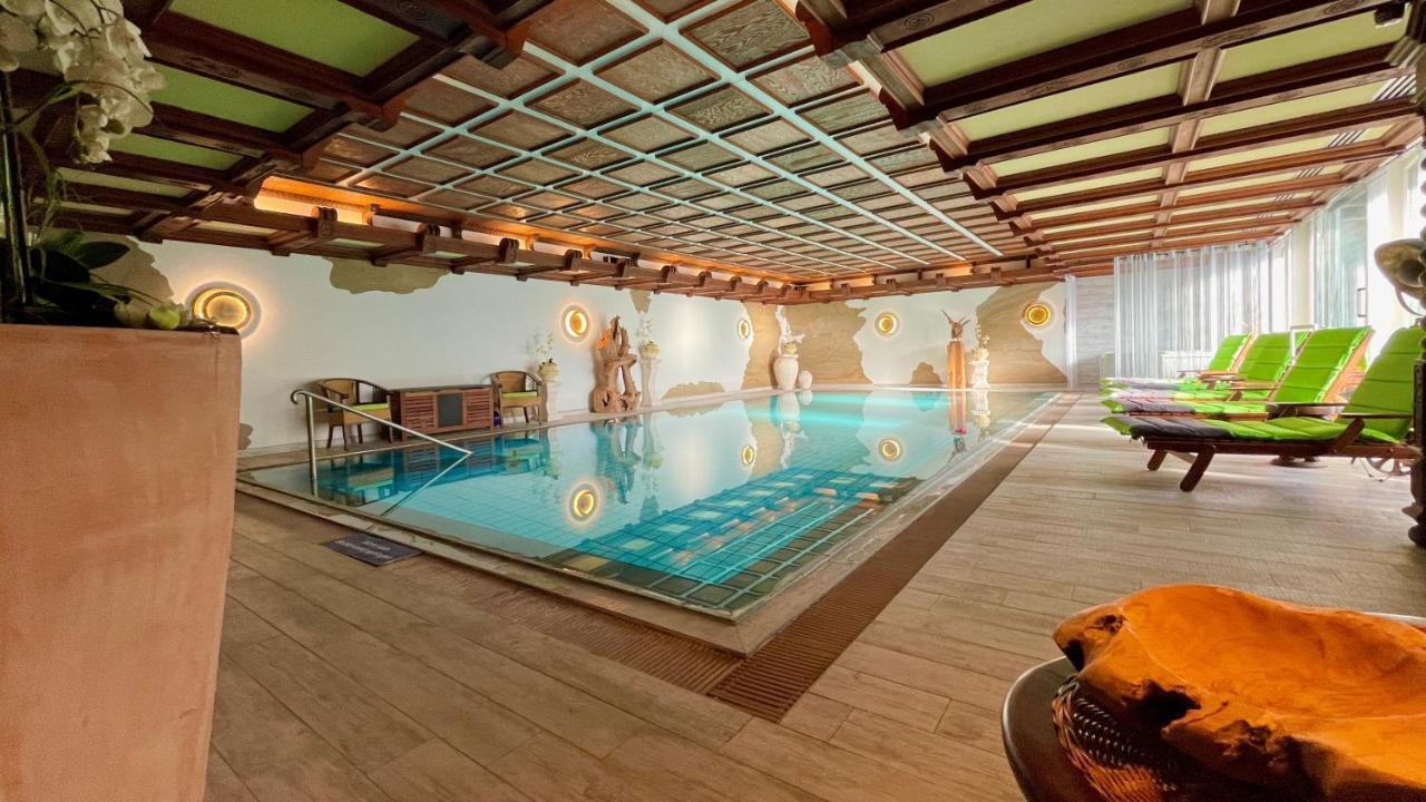 Villa Am Park Бад-Цвишенан Экстерьер фото